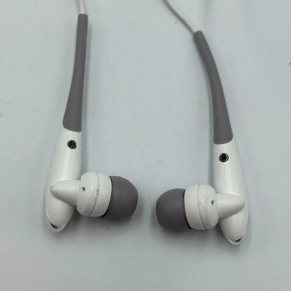 Sony‎ MDR-NC11A Noise Canceling Headphones w/ Original Bag & All Earbuds Tested